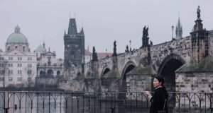 Charles Köprüsü: Prag’ın Tarihe Açılan Kapısı Charles Köprüsü: Prag’ın Tarihe Açılan Kapısı