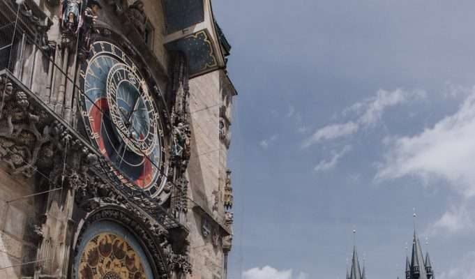Astronomik Saat, Prag