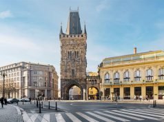 Barut Kulesi: Prag’ın Gotik Mücevheri Barut Kulesi: Prag'ın Gotik Mücevheri