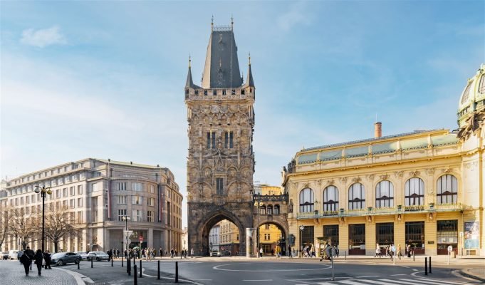 Barut Kulesi, Prag