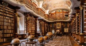 Klementinum: Prag’ın Tarih ve Kültür Hazinesi Klementinum: Prag’ın Tarih ve Kültür Hazinesi